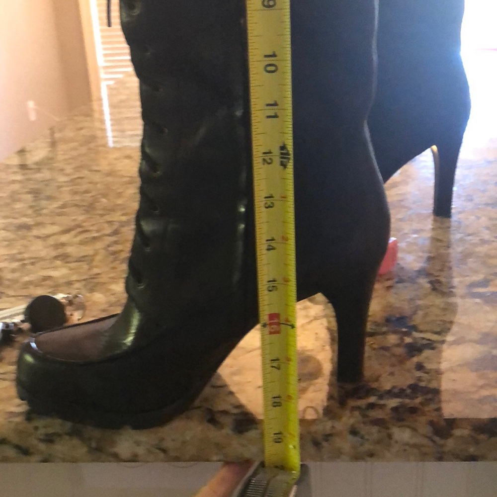 Ralph Lauren Boots - Picture 7 of 8